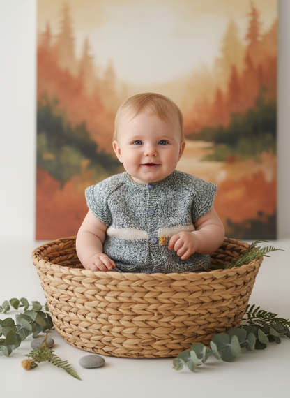 Little Pebble - Baby in basket