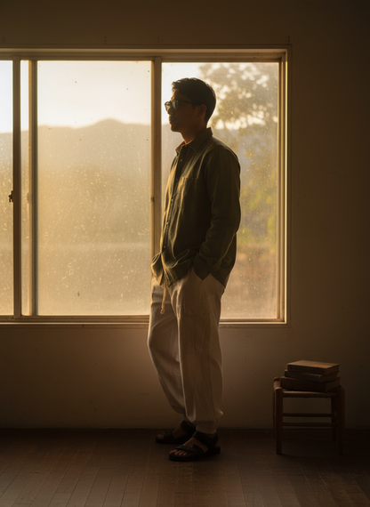 Nomad Air - Male model by window